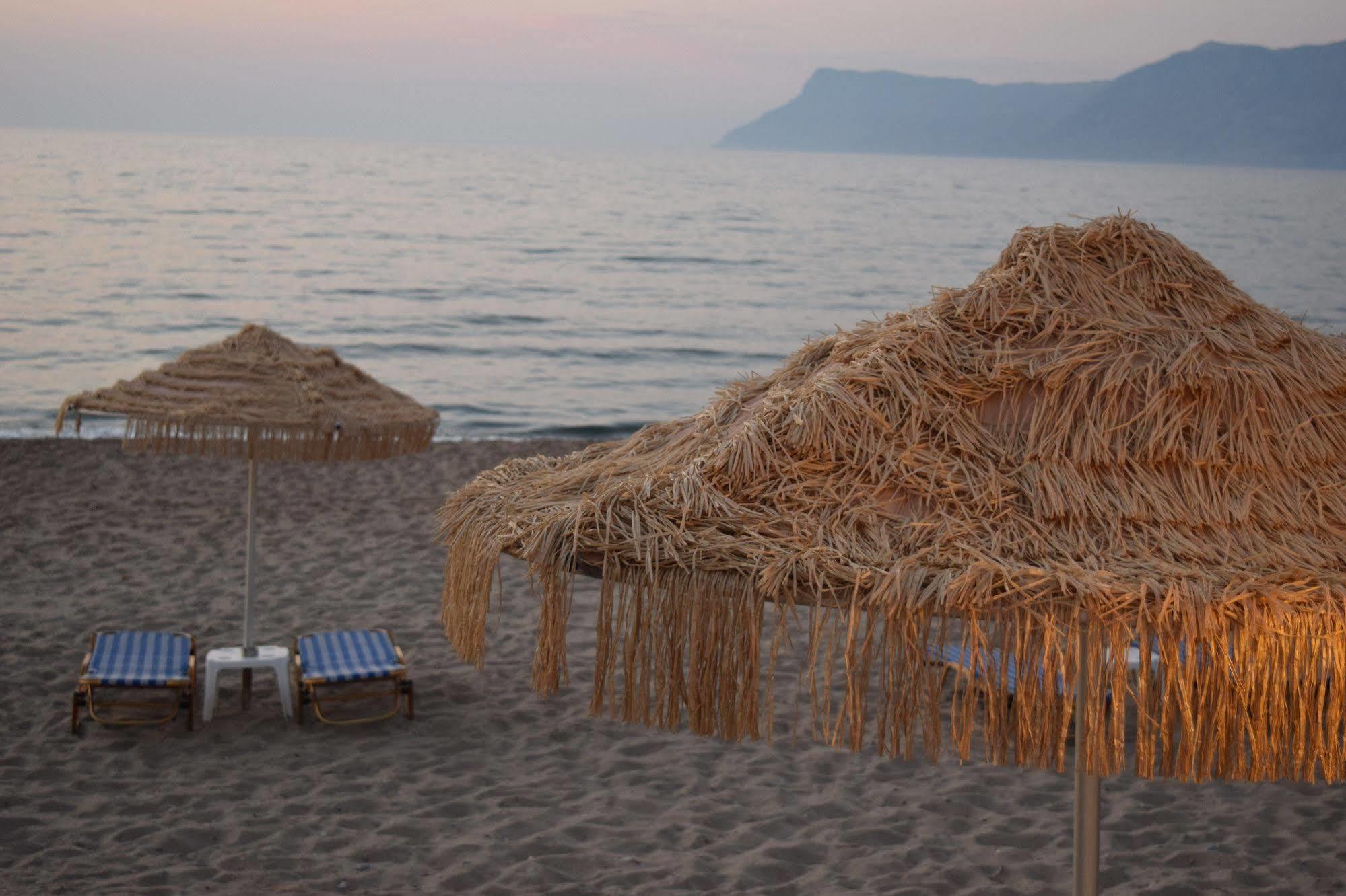 Mesogios Beach Korfalónasz Kültér fotó
